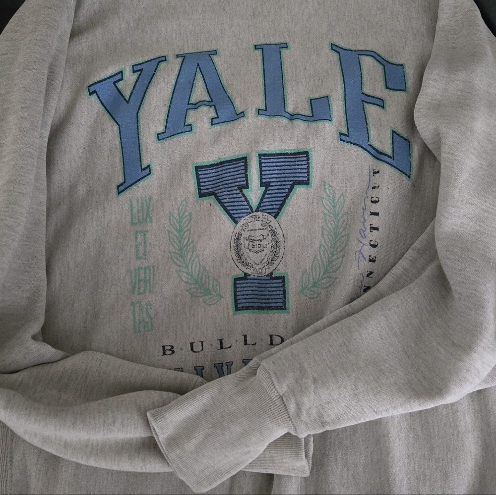 Vintage Yale Sweatshirt
